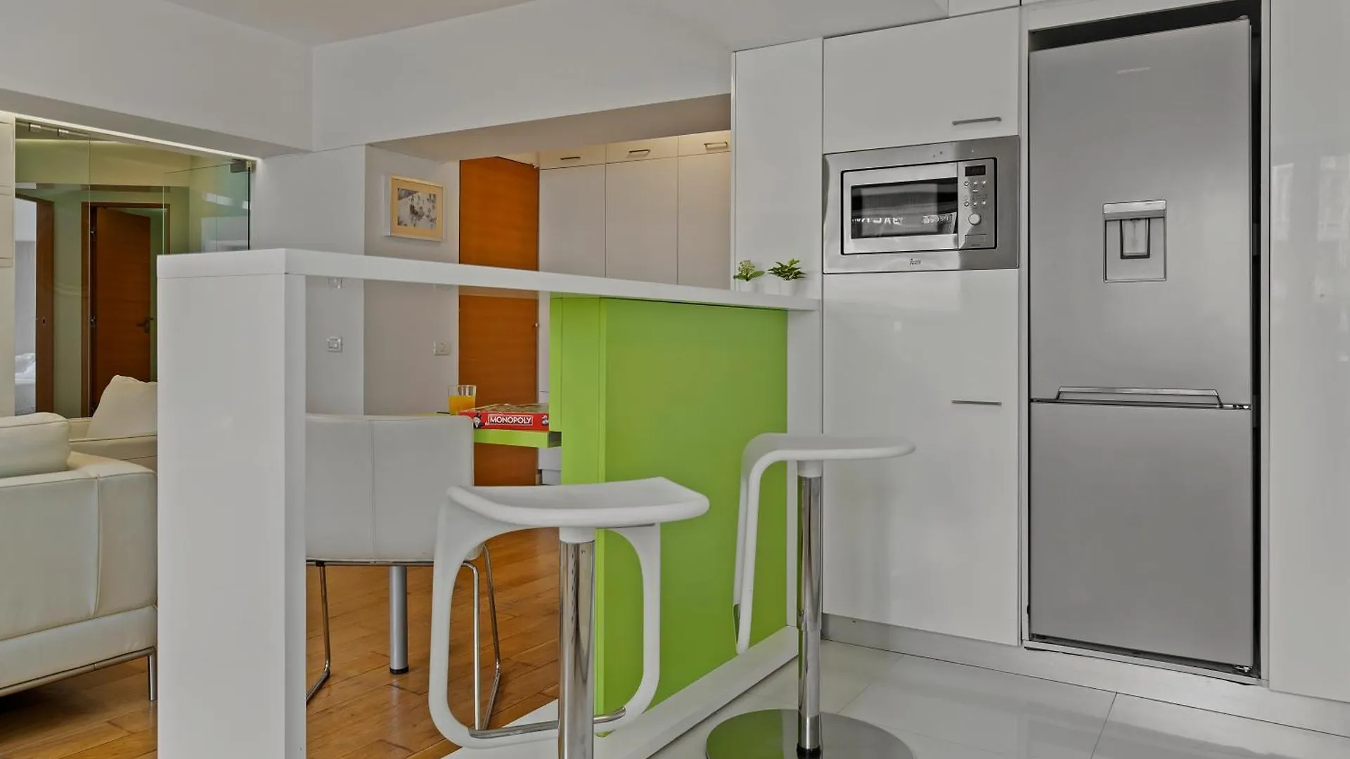Edes Central Suite Perfect Location & Modern Bucharest 0*,