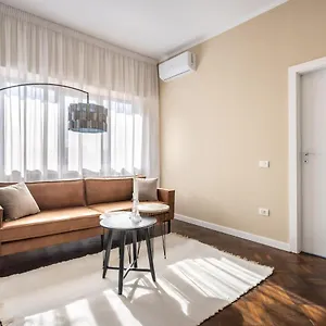 Elegant Two Bedrooms Bucureşti
