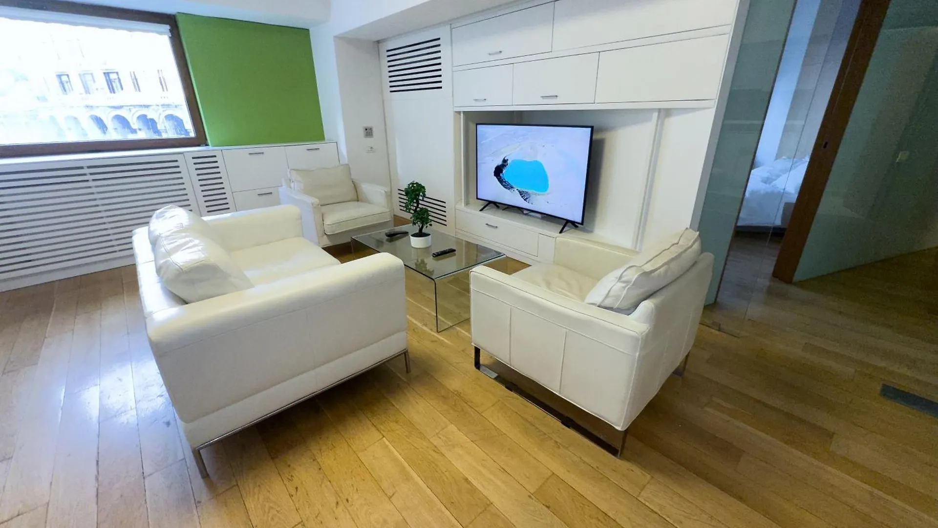 Edes Central Suite Perfect Location & Modern Bucharest Romania