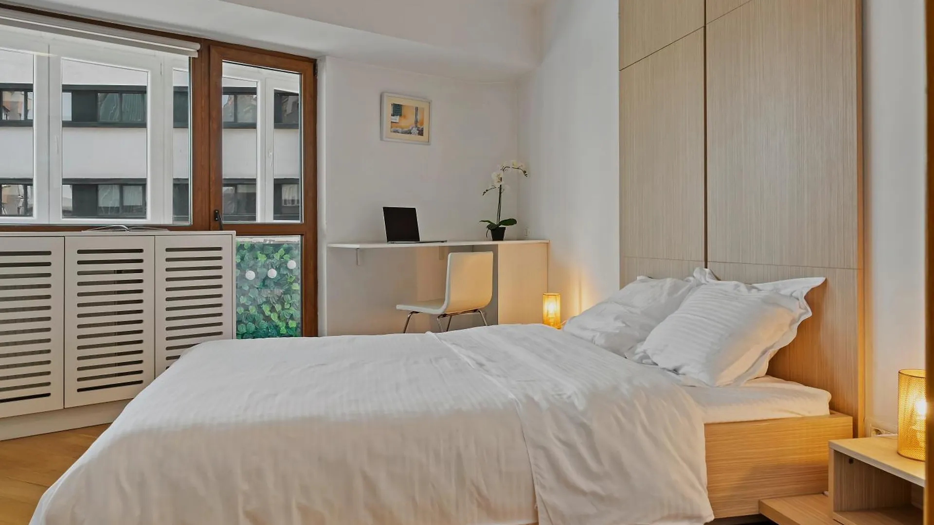Edes Central Suite Perfect Location & Modern Bucharest 0*,