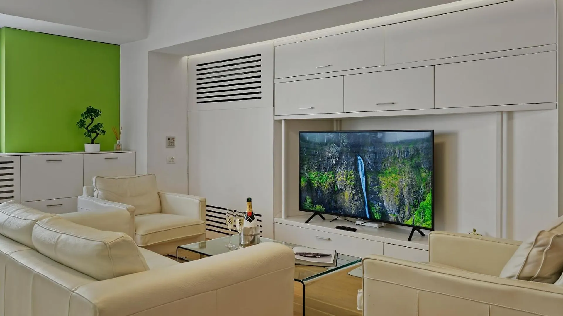 Edes Central Suite Perfect Location & Modern Bucharest Romania